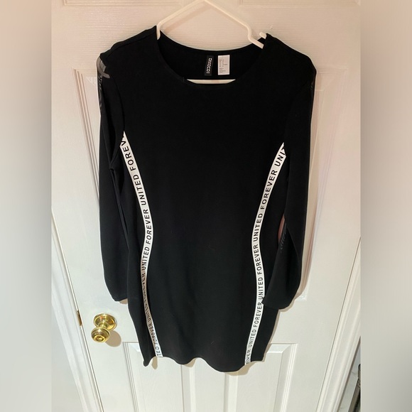 H&M long sleeve mini. Never worn. Size 14 - Picture 1 of 4